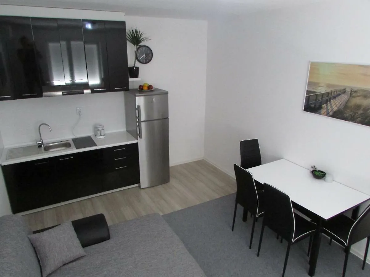 Sunset1, Free Private Parking, Pets Welcome Privlaka  Apartment